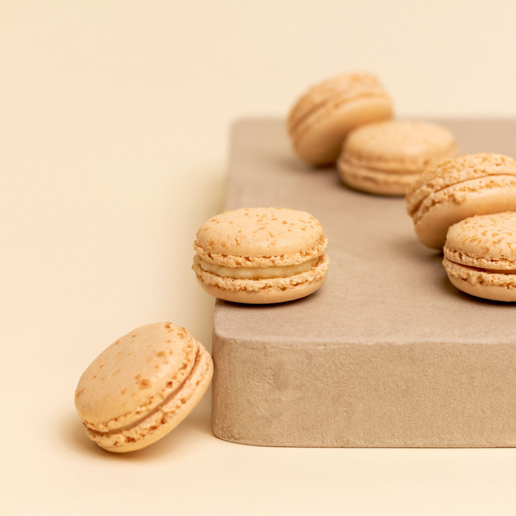 Witte chocolade kokos macaron | Momade Cupcakes Netherlands